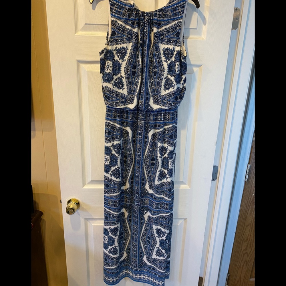 London Times - size 8 - maxi dress